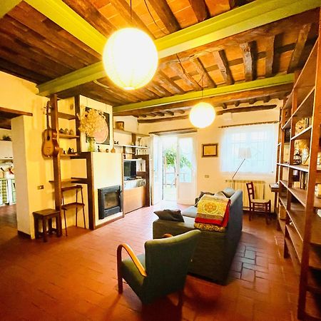 Вилла La Casa In Valli 35 Баньи-ди-Лукка Экстерьер фото
